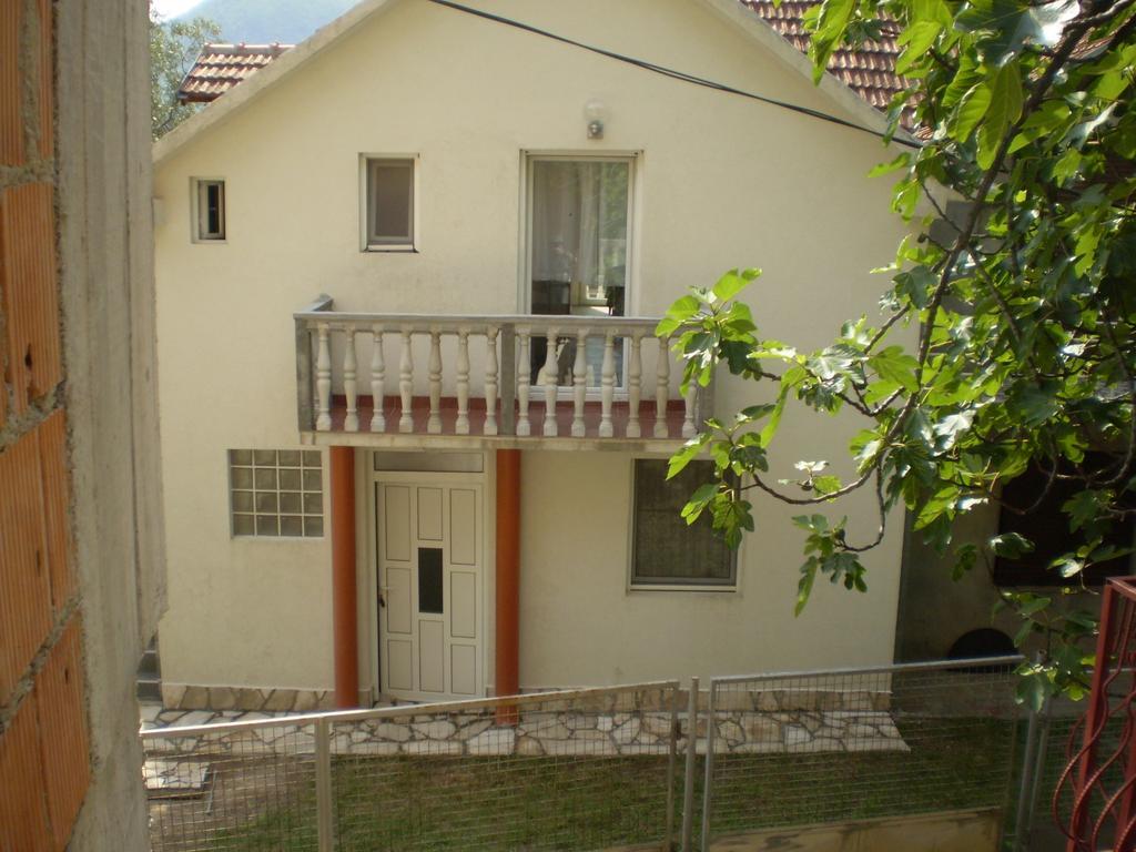 טיווט Apartman Irena מראה חיצוני תמונה